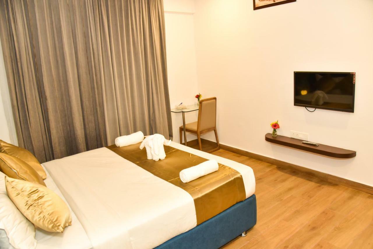 Silver Oak Hotel Mysore Ngoại thất bức ảnh