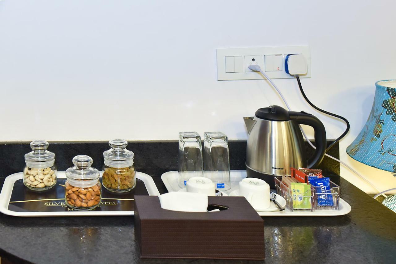 Silver Oak Hotel Mysore Ngoại thất bức ảnh